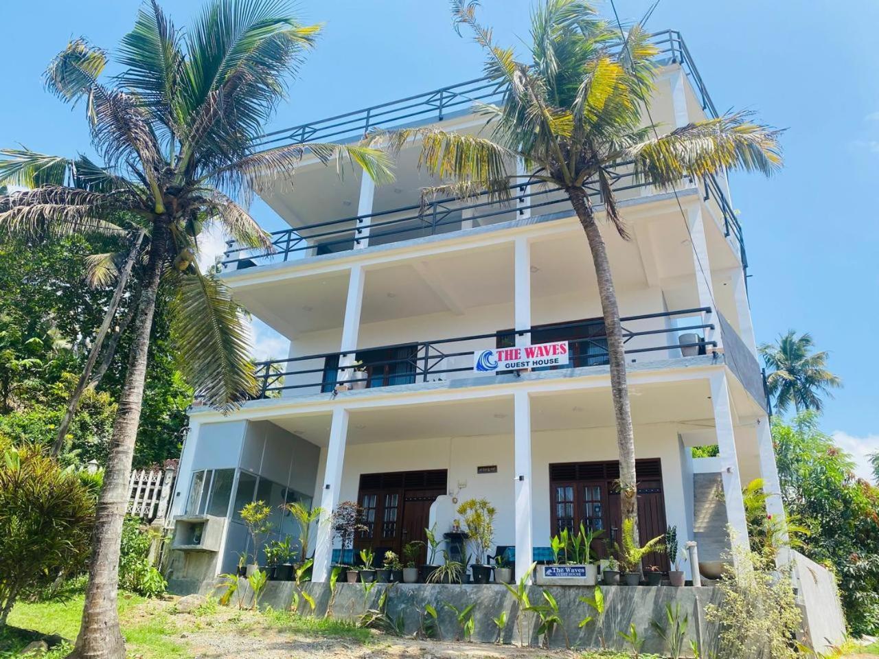 The Wave'S Guest House Mirissa Eksteriør bilde