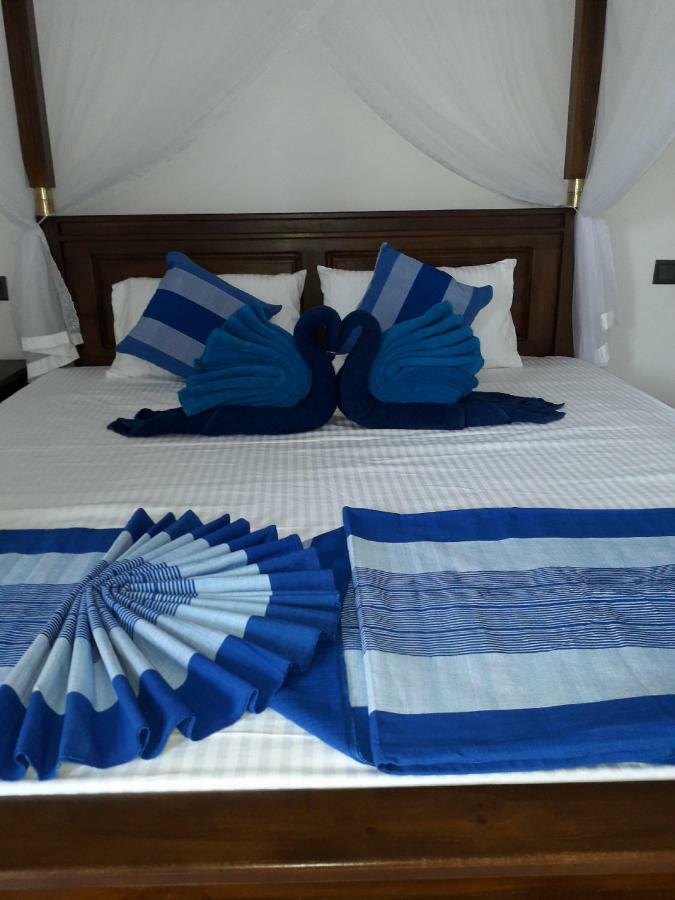 The Wave'S Guest House Mirissa Eksteriør bilde