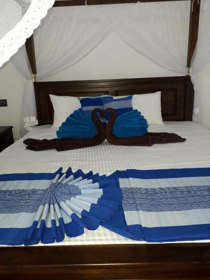 The Wave'S Guest House Mirissa Eksteriør bilde